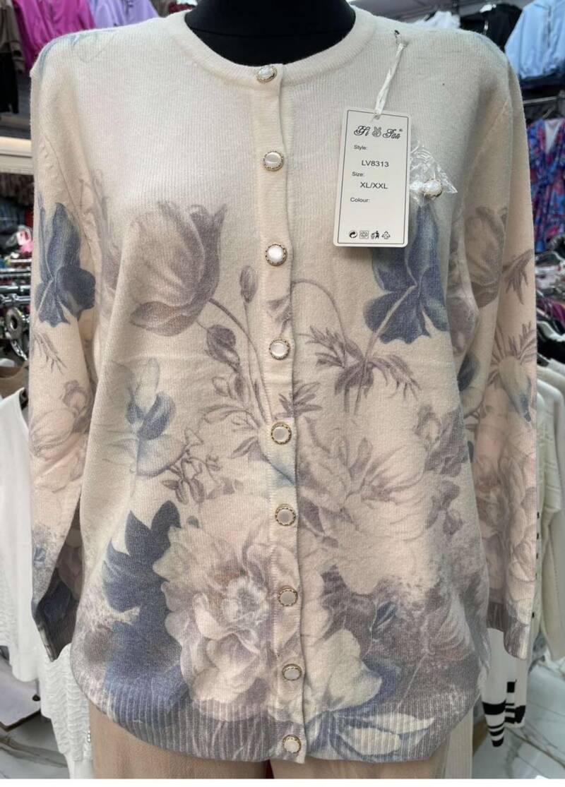 Swetry damskie Roz M-3XL. 1 kolor. Paczka 8 szt